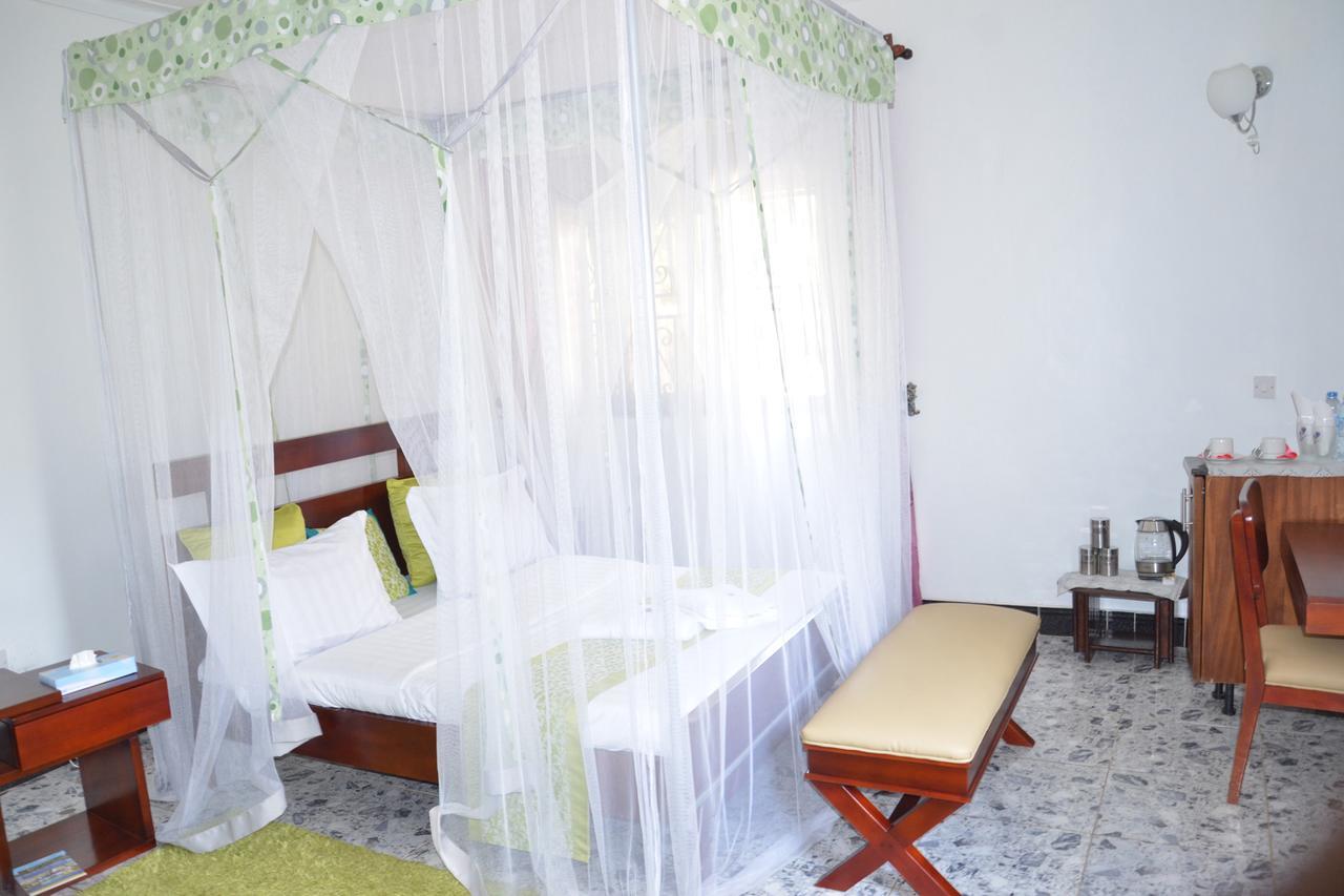 Sheevy"S Bed N Breakfast Fort Portal Eksteriør bilde